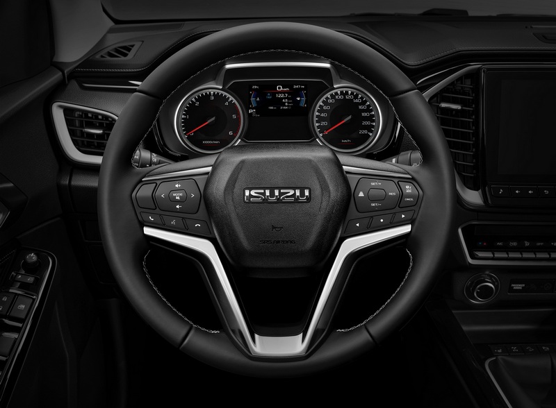 Приборная панель ISUZU D-Max Приборная панель ISUZU D-Max