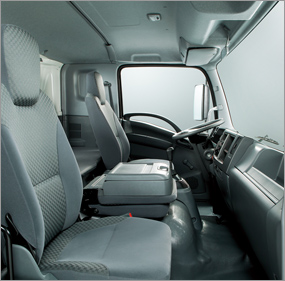 Комфорт в кабине ISUZU FORWARD