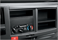 Больше места для DIN-устройств в кабине ISUZU